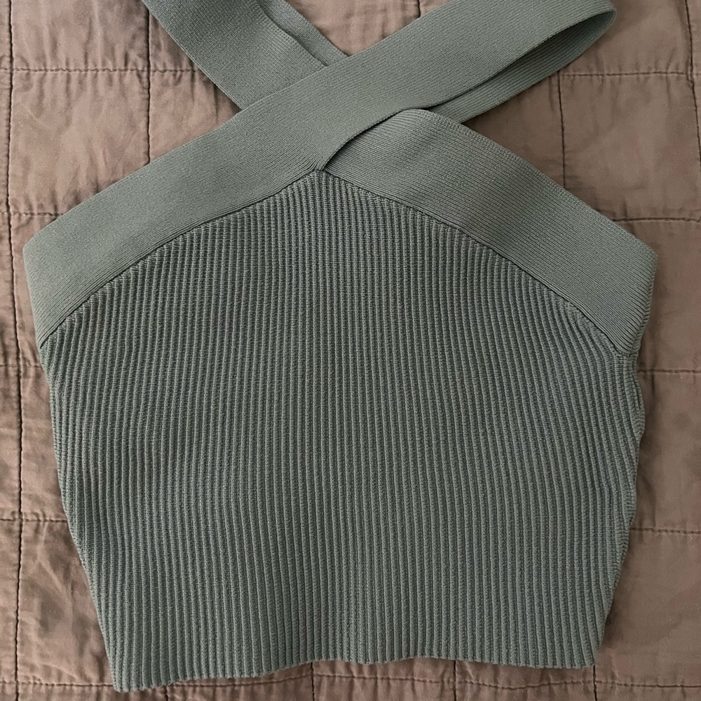 Babaton Aritzia Top